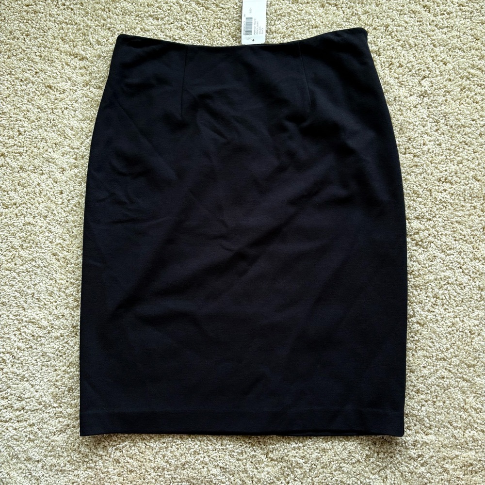 Chico’s Perfect Ponte Pencil Skirt Black Size 1 / US 8 NWT Career Office Classic